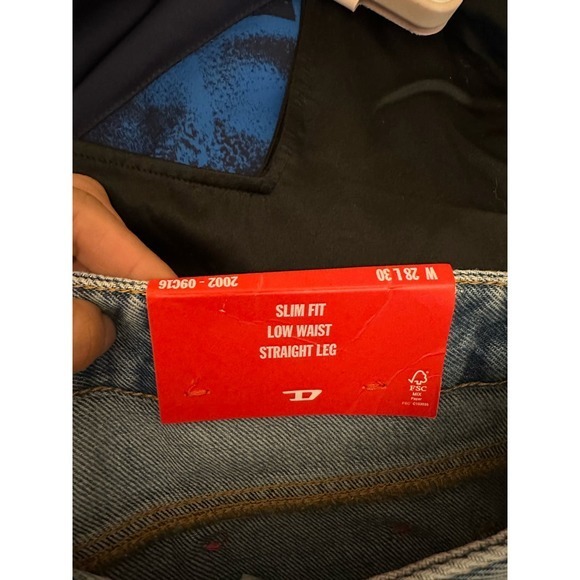 Diesel Straight Jeans 2002 5-Pocket Slim Fit Low Waist Jeans Size W28 L30 - Picture 14 of 16